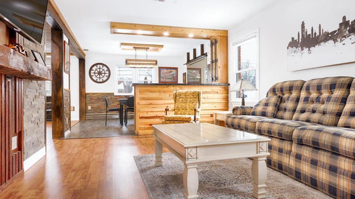 Buckingham Lake Leisure - Housity