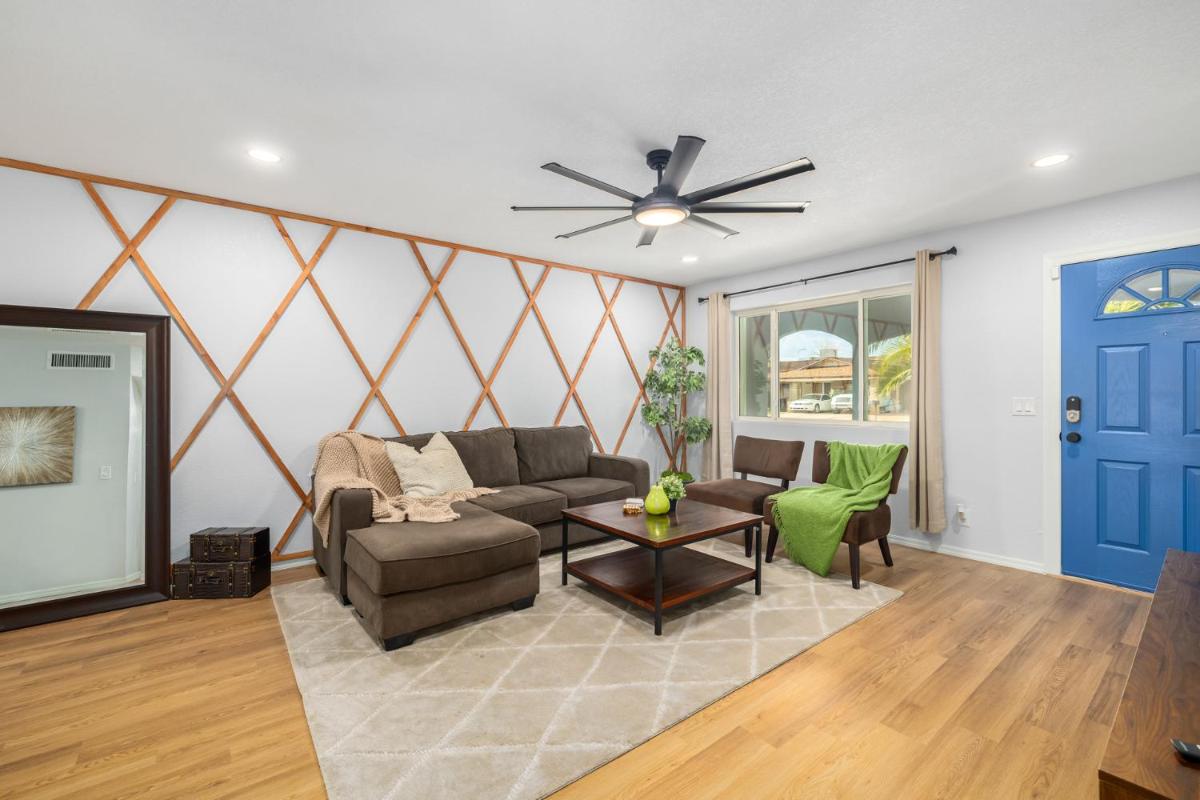 The Glade Luxury Home for Sun and Fun - Housity
