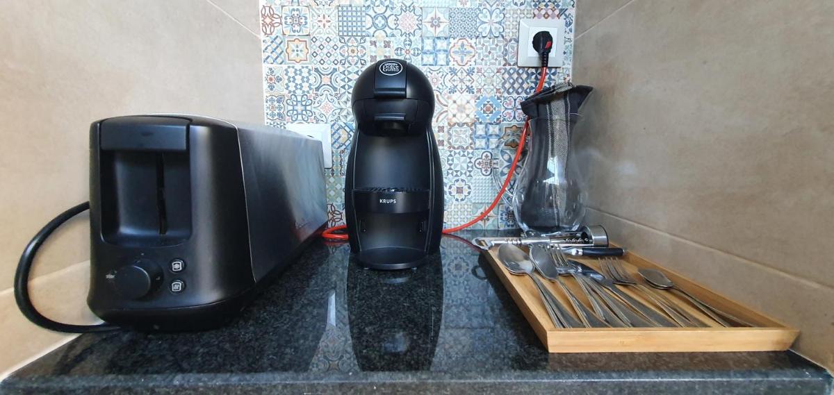 Joana Guest House - Housity
