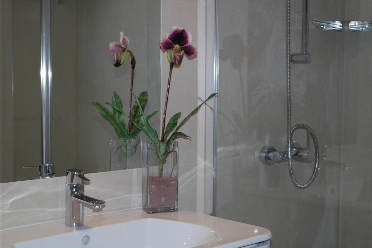 Cozy Apartments Downtown - Funchal - Madeira - Housity