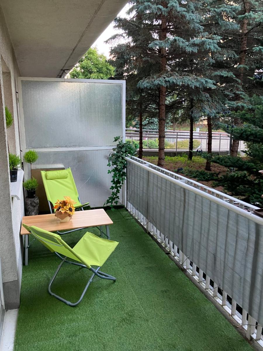Spokojny Warszawski Sen - Housity