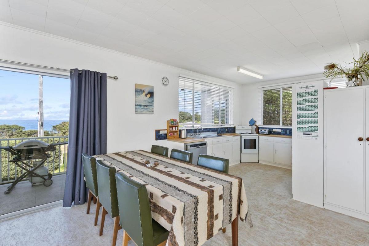 Happy Days Surf House - Housity