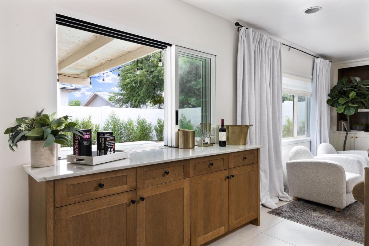 South Scottsdale w/ Chef's Kitchen & Golf Nearby!! - Housity