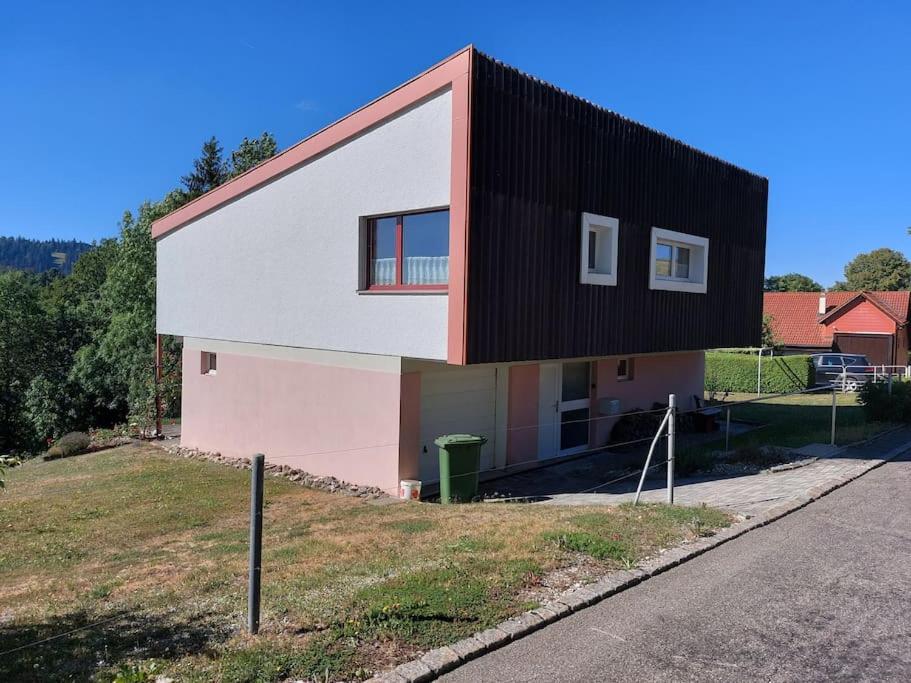 vue splendide, au calme à proximité de tout! - Housity