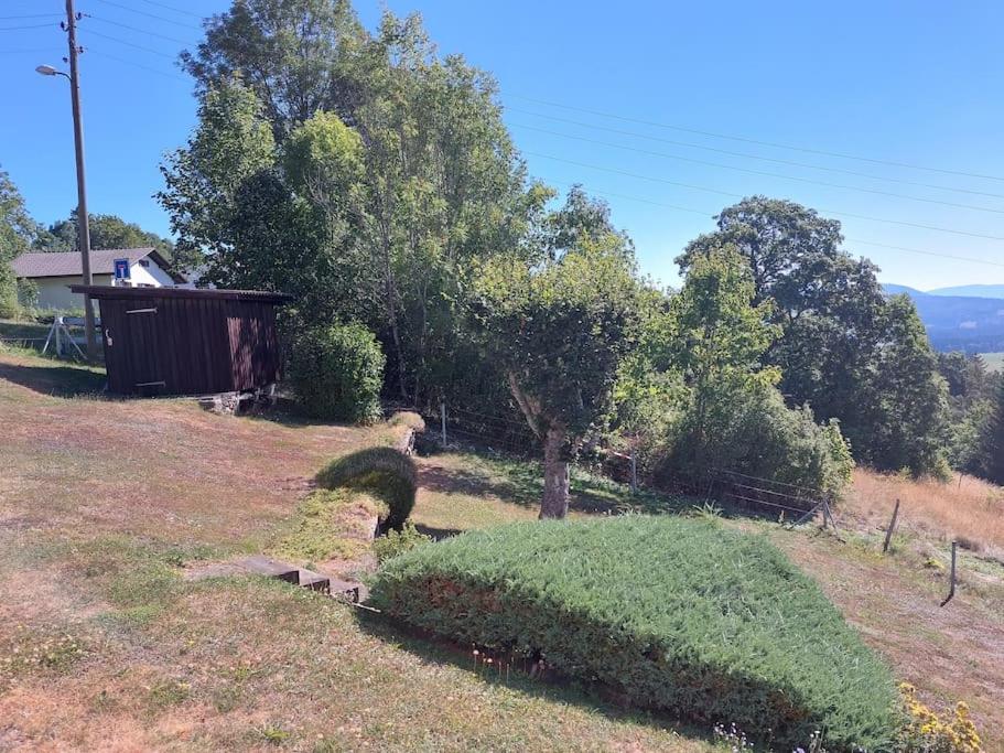 vue splendide, au calme à proximité de tout! - Housity