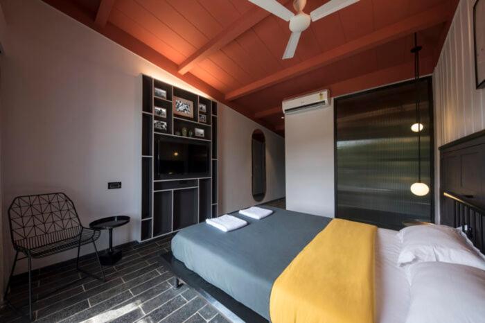 East India House - Housity