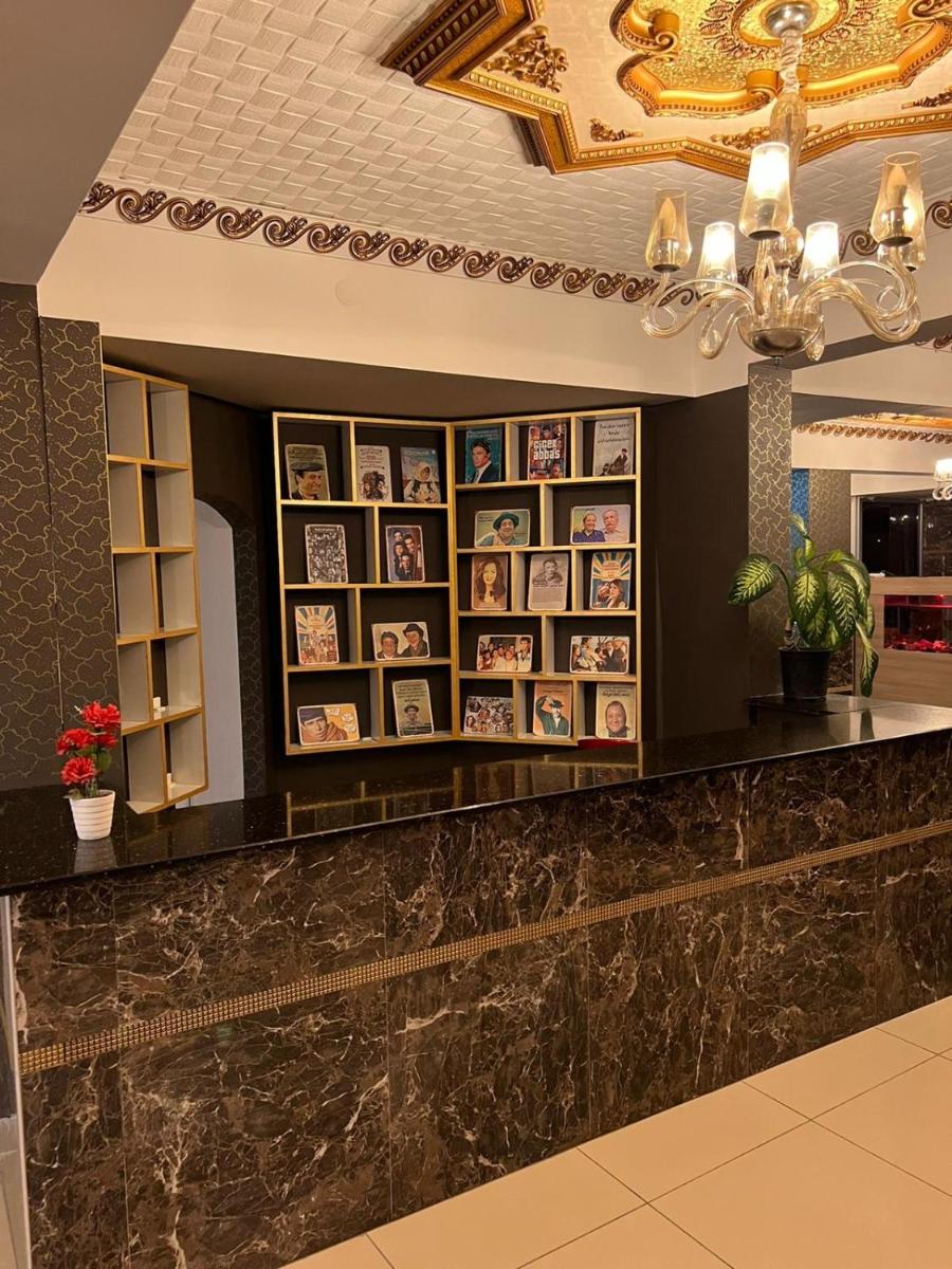 Grand Black Hotel - Housity
