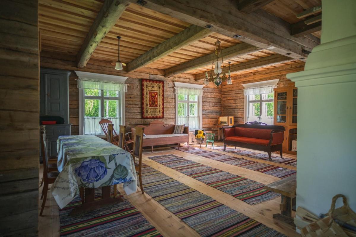 Unique loghouse and wood heated sauna in Ii - Housity