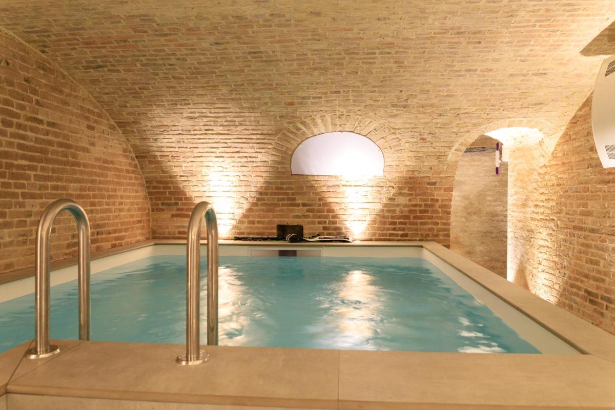 Une maison en ville Hypercentre - Spa - Housity