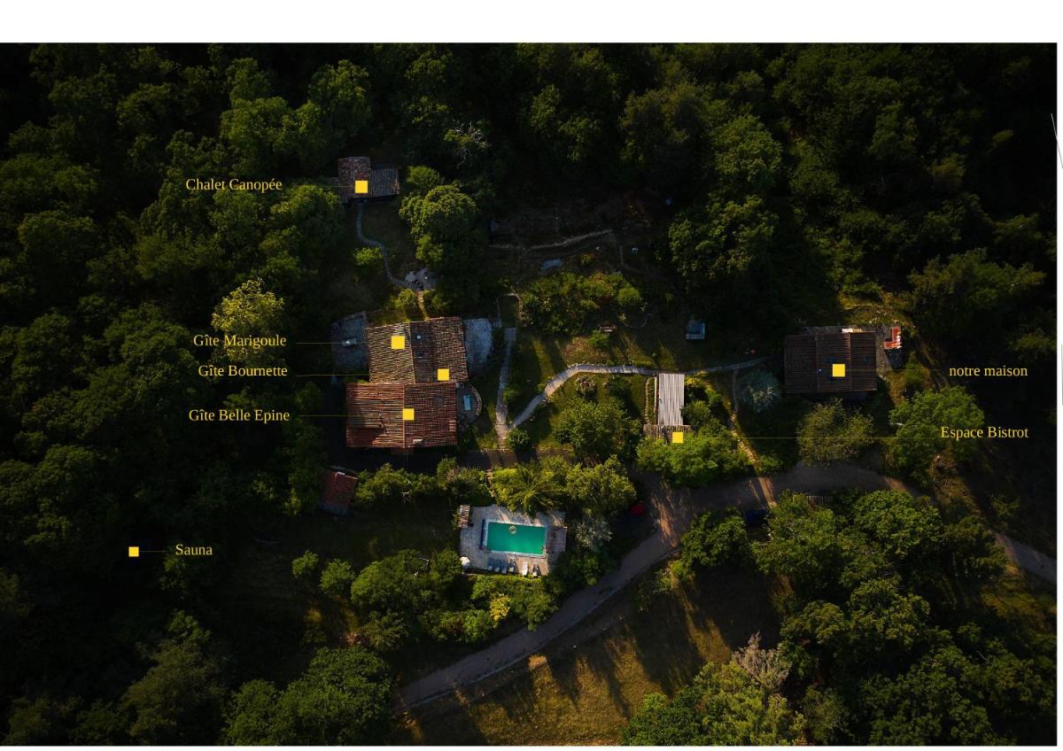 Les Grangeonnes, gîtes nature, piscine, bain nordique, sauna pour accueil familiale ou de groupe - Housity