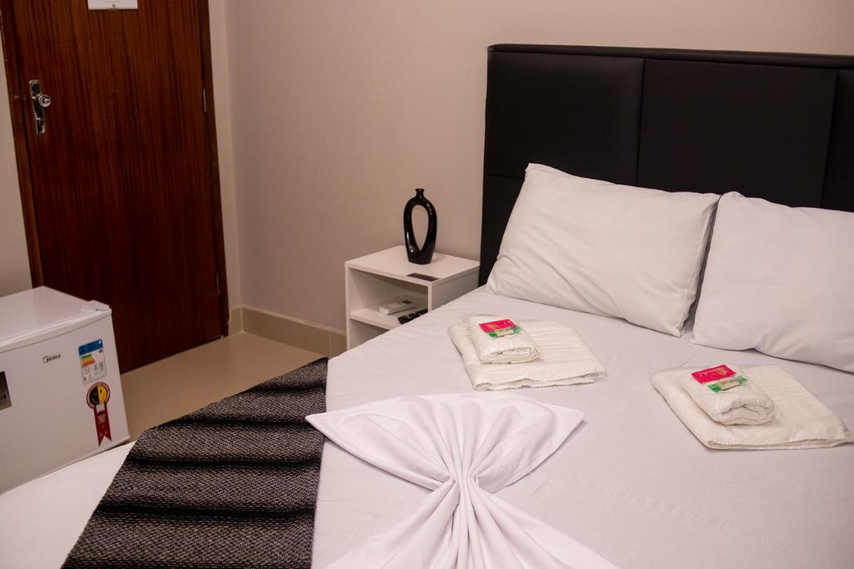 Premier Hotel - Housity
