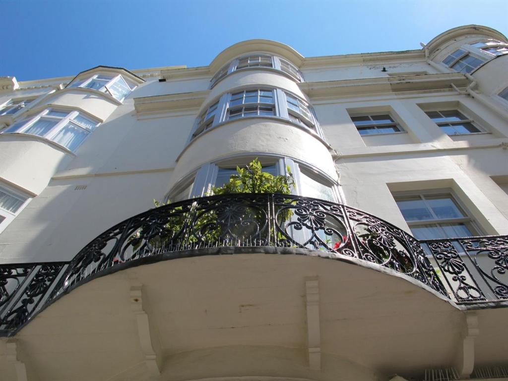 Blanch House - Housity