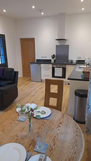 Thornmoor Barn - Housity