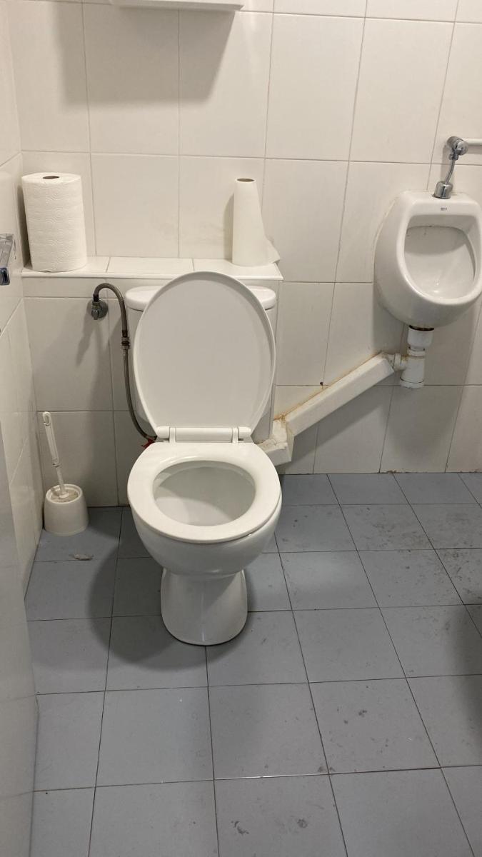 Pensión Mondra - Housity