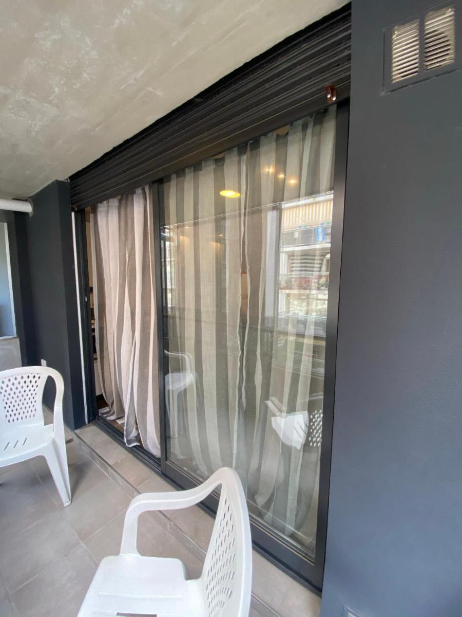 Estudio completo en zona centro, a 200 metros del rio - Housity