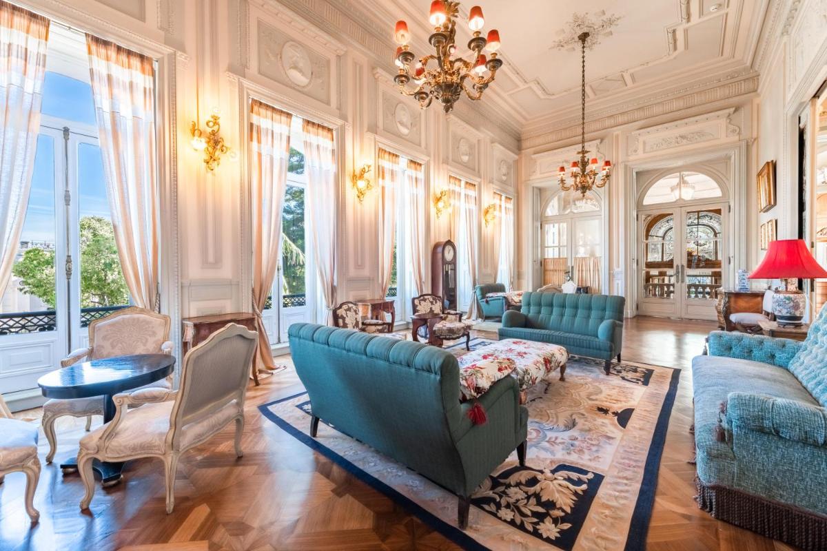 Uma área de estar em Pestana Palace Lisboa Hotel & National Monument - The Leading Hotels of the World