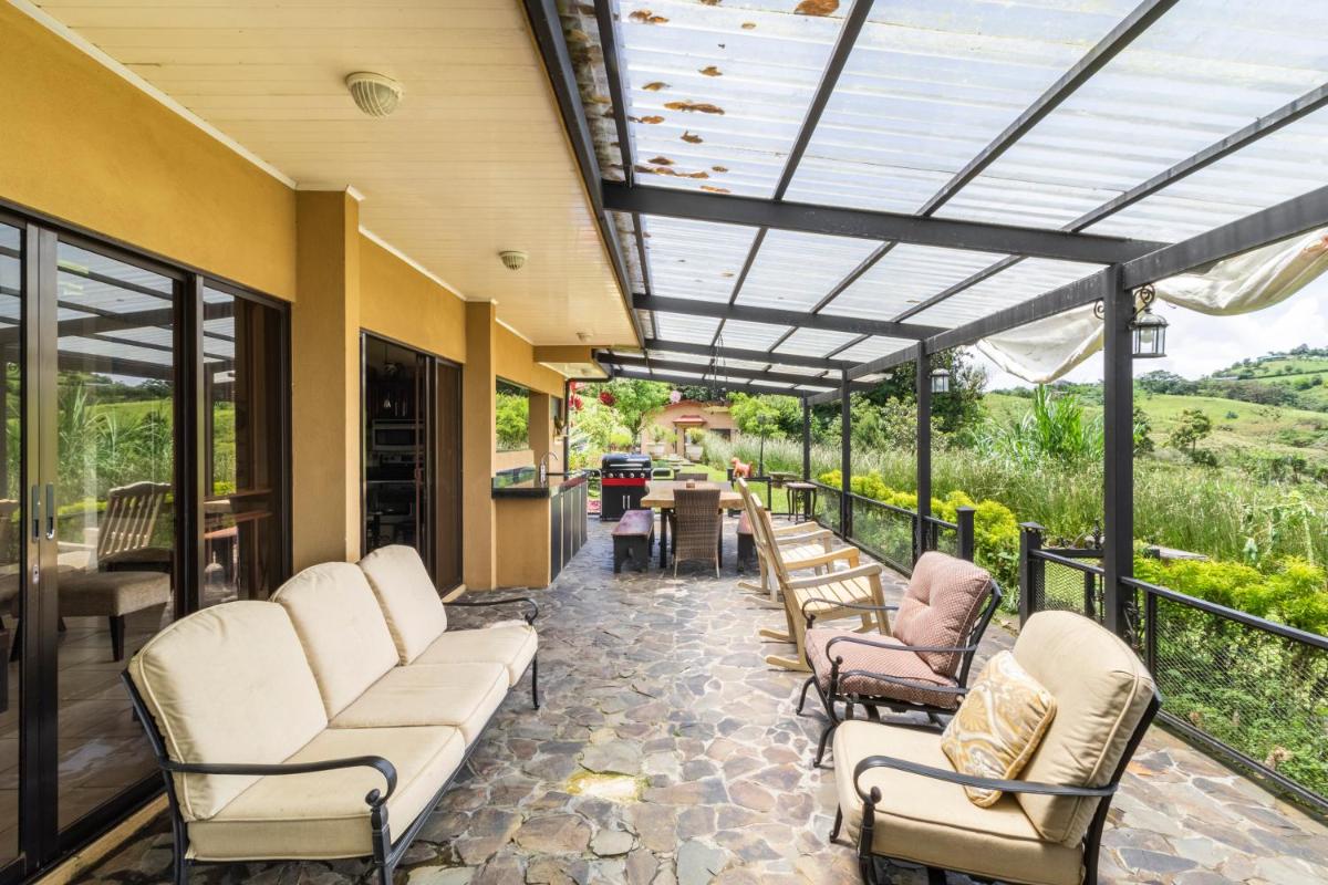 La Martina - Countryside Cottage in San Ramon - Housity