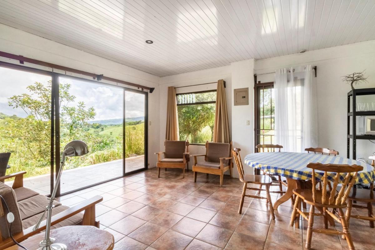 La Martinita - Cozy 2 Bedroom Cottage in San Ramon - Housity