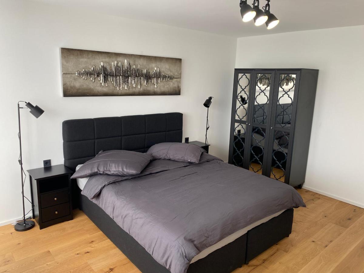 LOFT Style Apartment - Housity