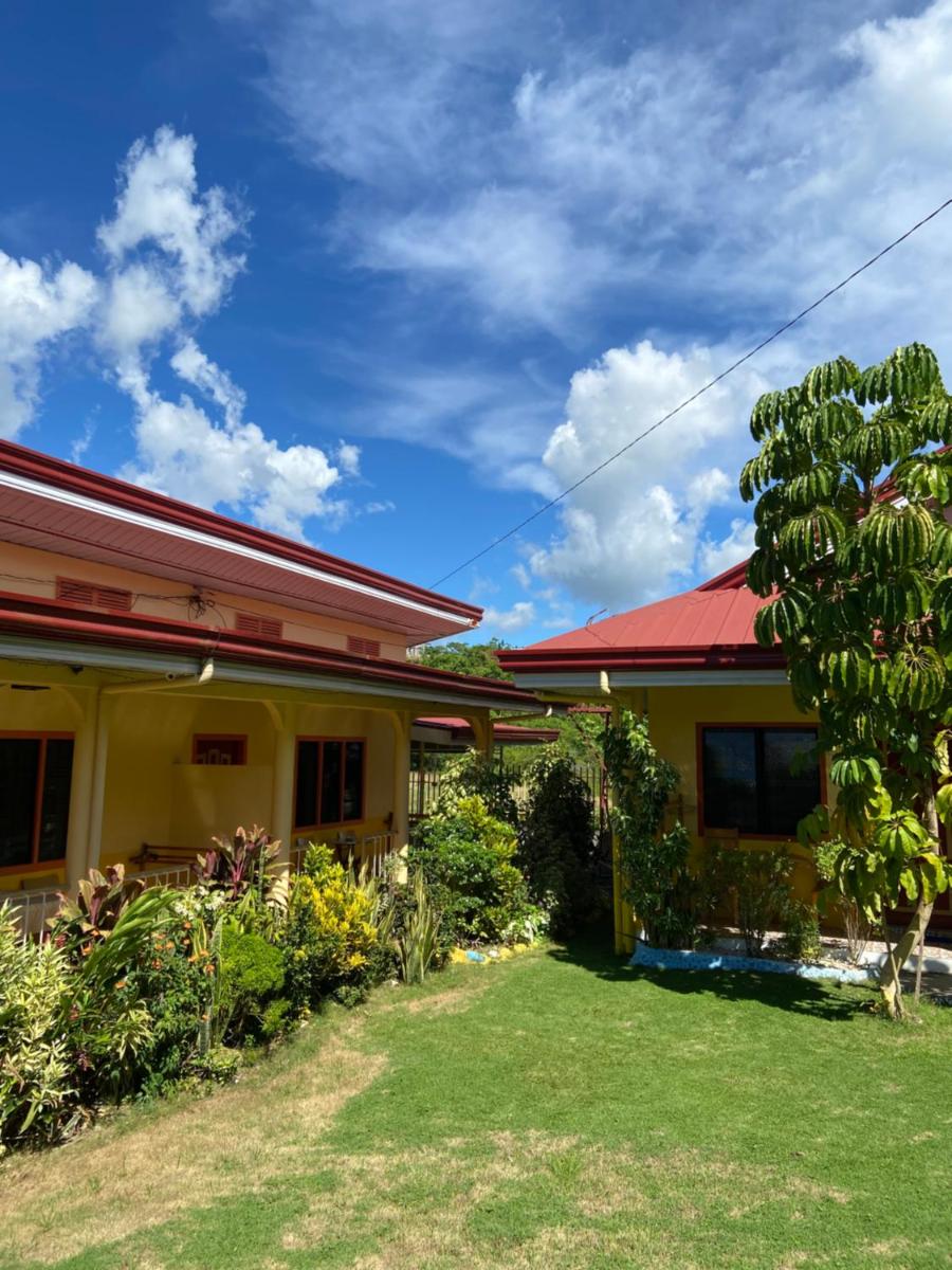 Uptown Guesthouse - Housity