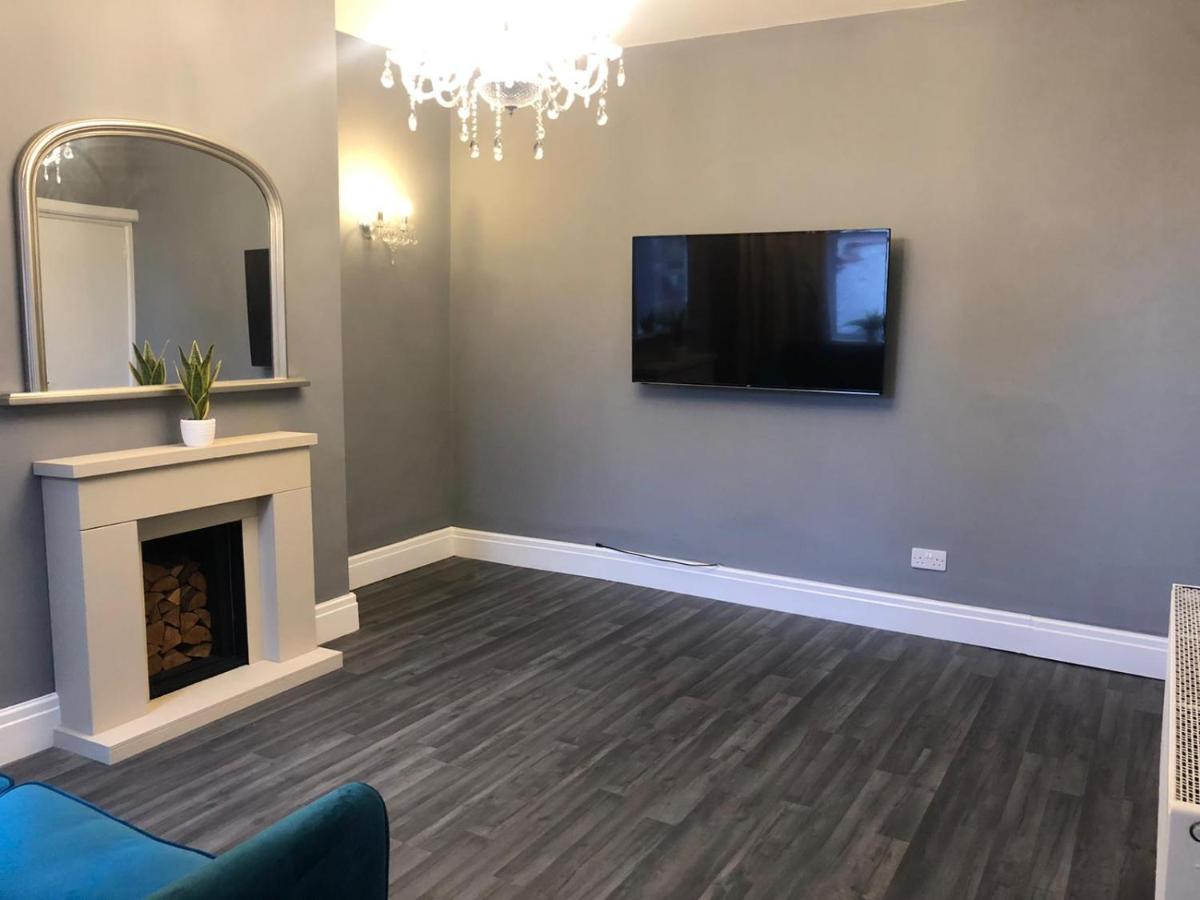 Moda House Wigan - Beautiful 4 Bed Property - Housity