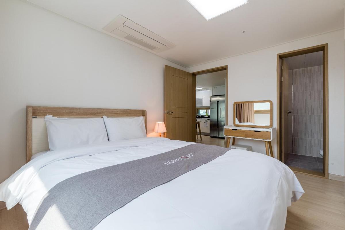 JS Residence Hotel Okpo - Housity
