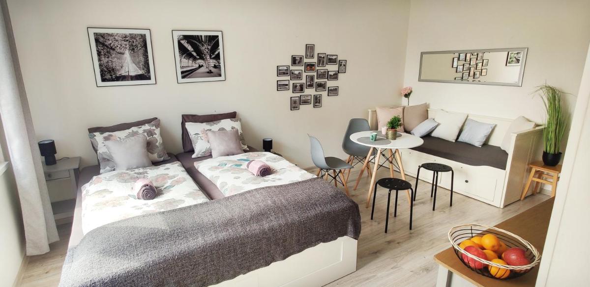 King Size Sunny Home 19 minutes to Center - Housity
