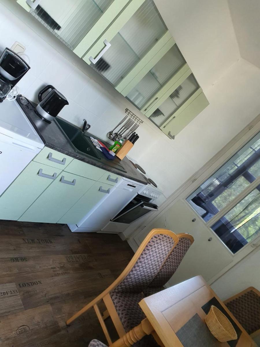 Monteurs u. Ferienwohnung - Hizvo