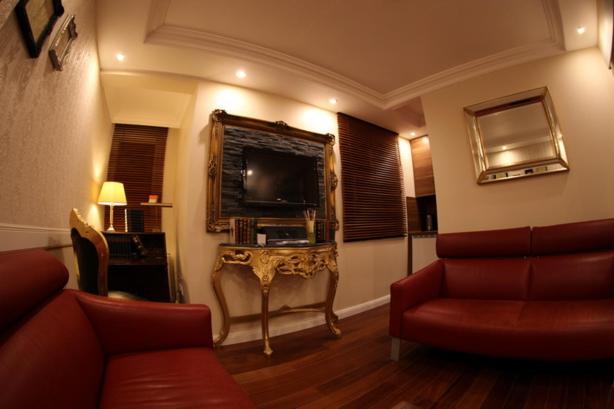 Golden Apartments - Housity
