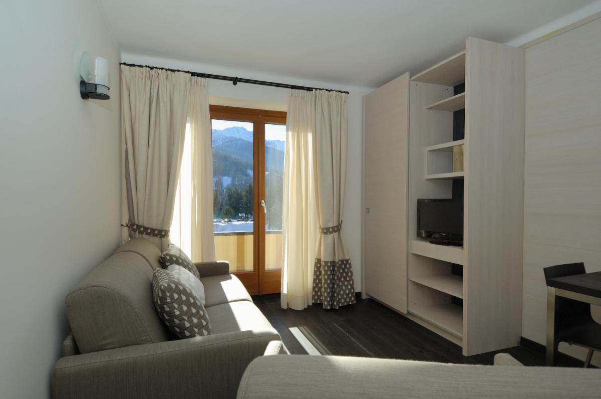 Hotel Bucaneve - Housity