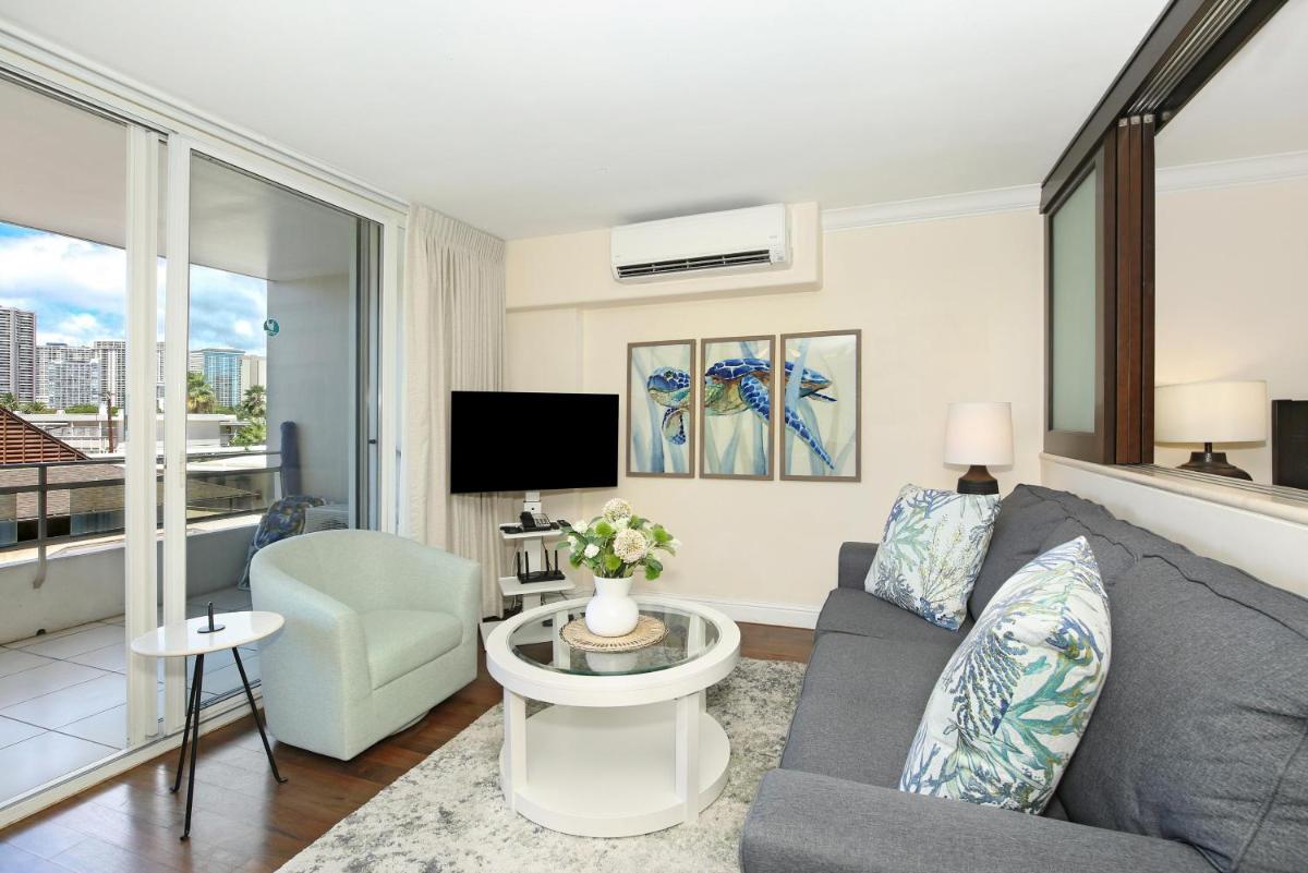 Regency on Beachwalk #32 - Housity