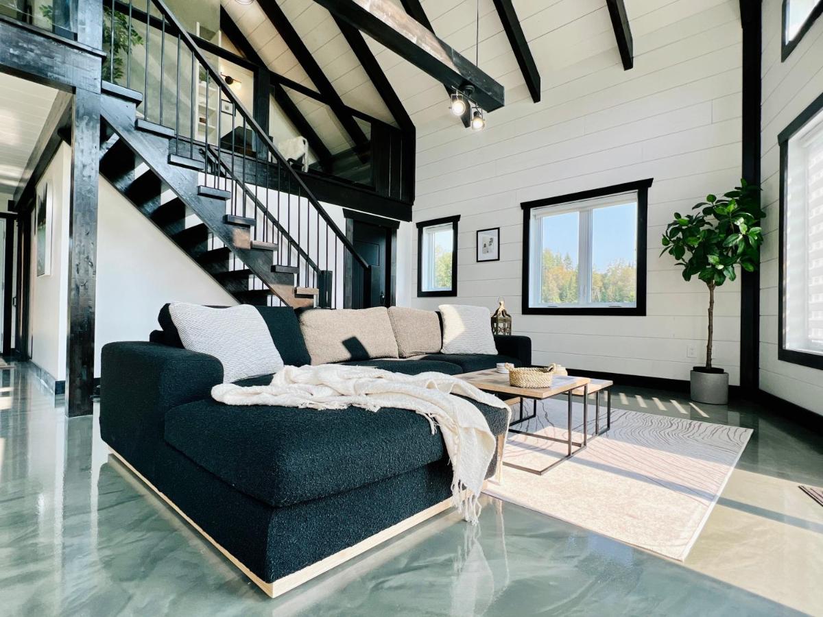 Luxurious and Private Chalet Le Million - Housity