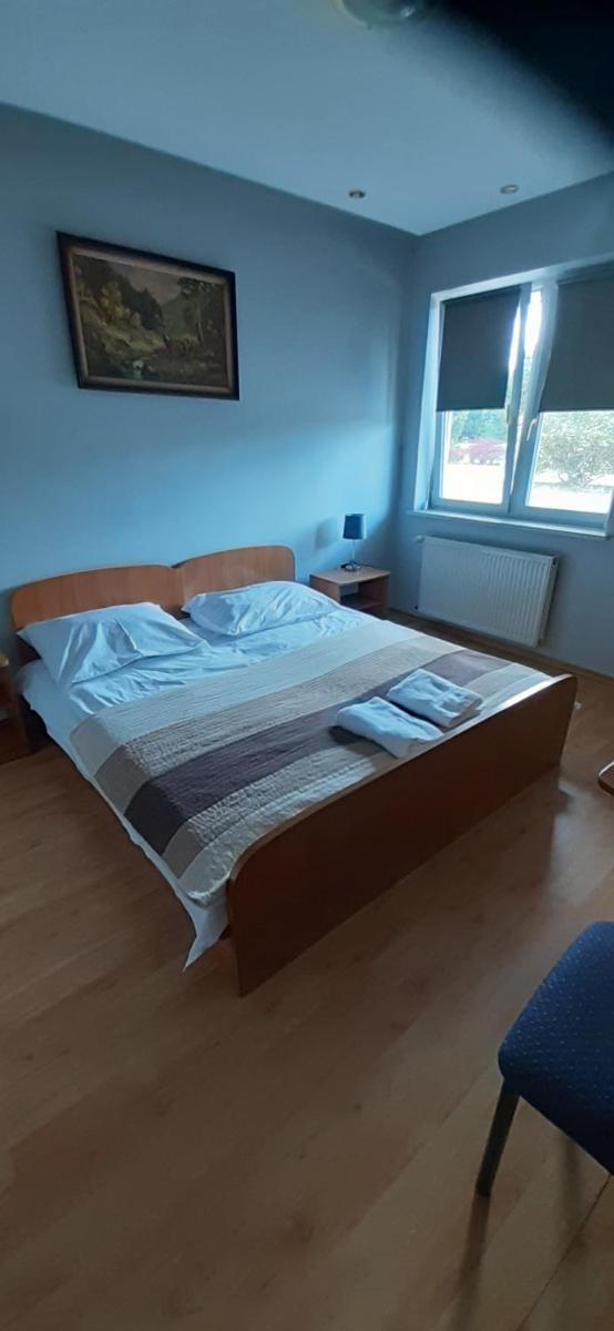 Motel przy stacji paliw Amic - Housity