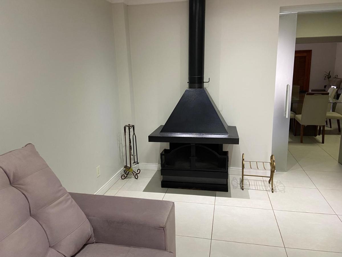 Sobrado Oktober com Piscina - Housity