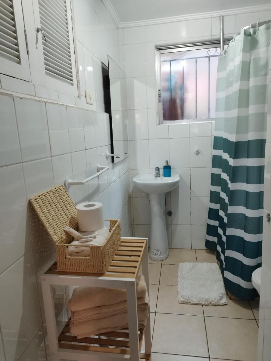 Hostal Casa Lhotse - Housity
