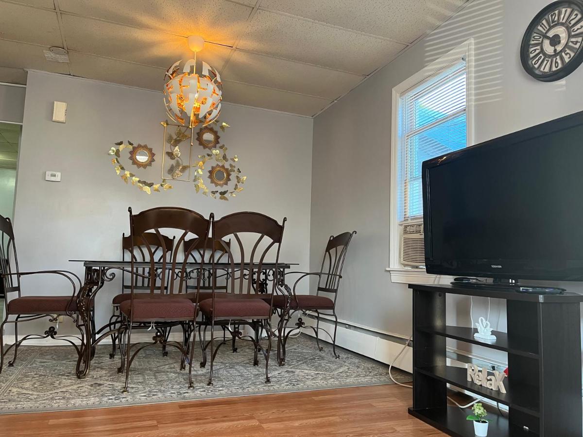 Lovely three Bedroom Apartment near Jersey city and Newyork - Housity