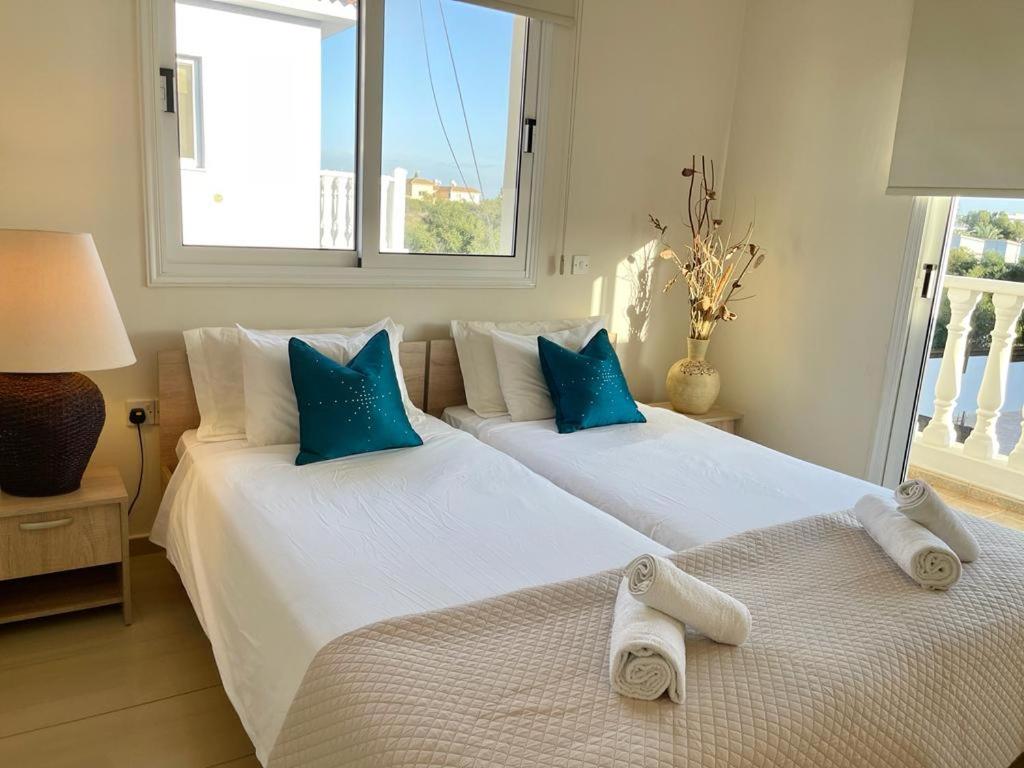 Suitetrails - Villa Nissi Beach