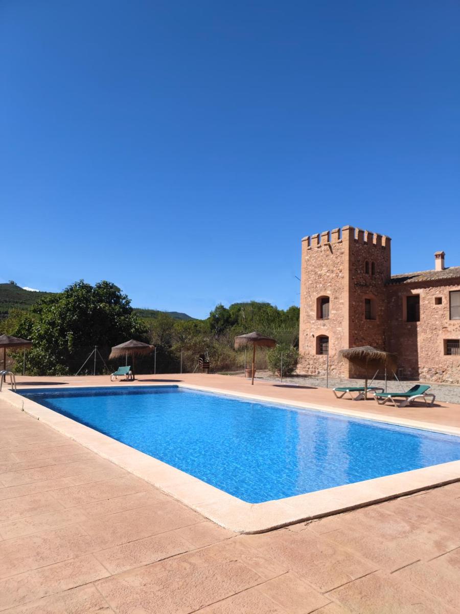 MASÍA de SAN JUAN CASA NÚMERO 15 en Castillo con piscina, Aire Acondicionado y terraza privada - Housity