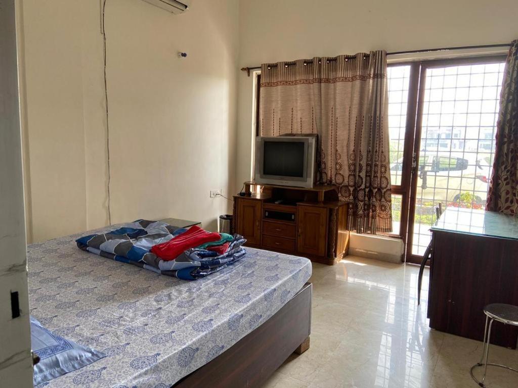 Luxurious 4bhk Aqua villa vedic village - Housity