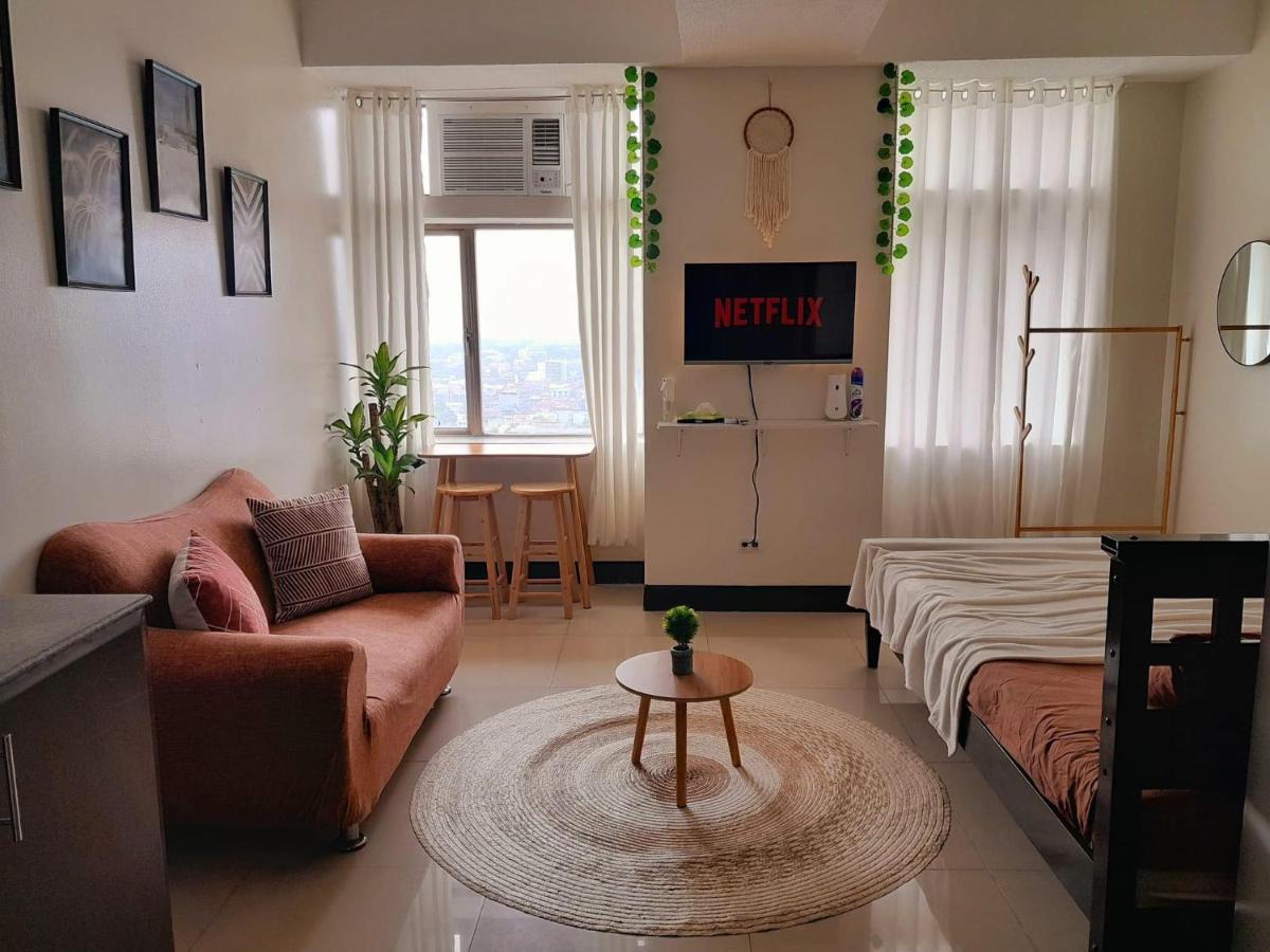 Cozy Affordable Stay in the Center of QC, Cubao - Housity