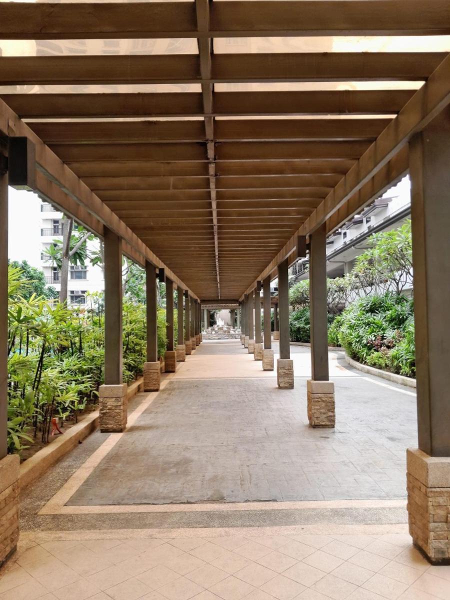 Cozy Affordable Stay in the Center of QC, Cubao - Housity