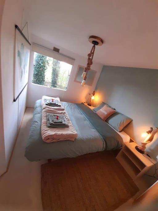 Delightful tiny home in the middle of nature. - Housity