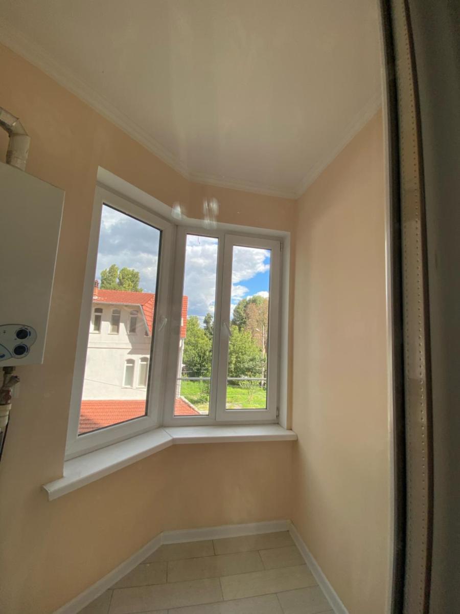 Ioan Livescu 29 - Housity