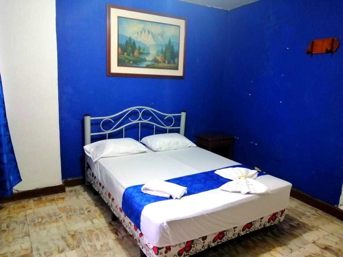 Hostal El Rey - Housity