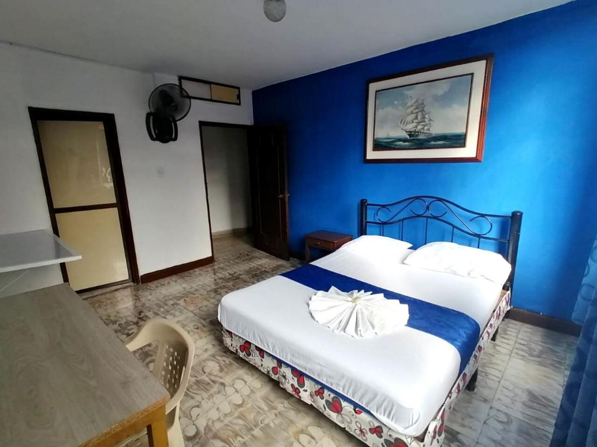 Hostal El Rey - Housity