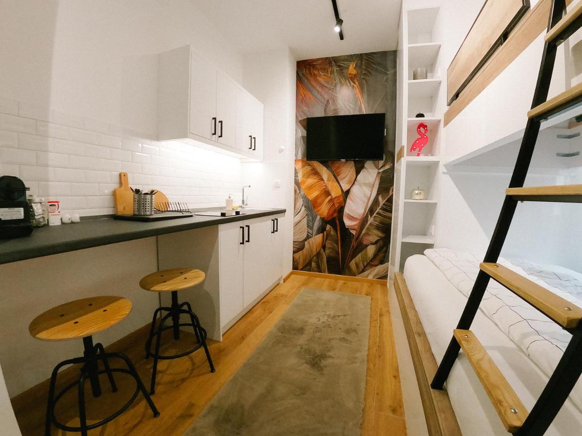 meebo apartments - Housity