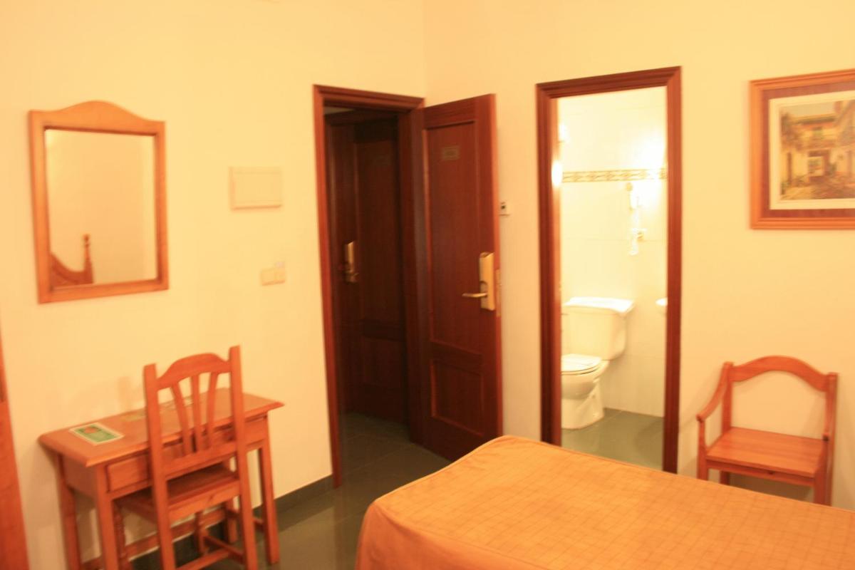 Hostal San Andres - Housity