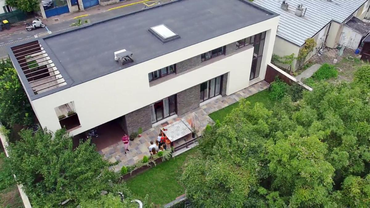 Luxury Villa Moderne, salon de 90m2 - Housity