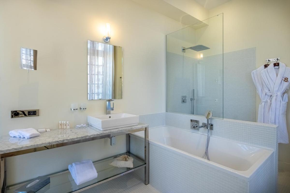 Salle de bains dans l'établissement La Borde en Sologne Château & Spa