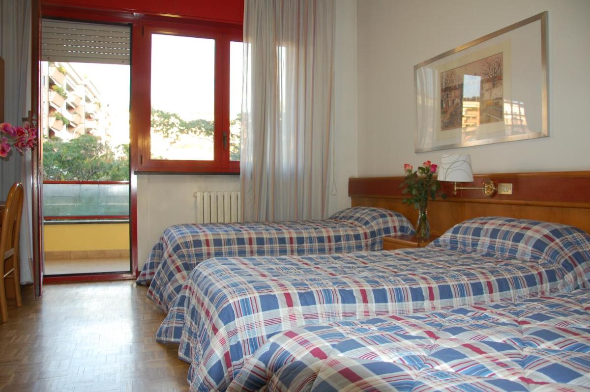 Albergo Ristorante Del Ponte - Housity